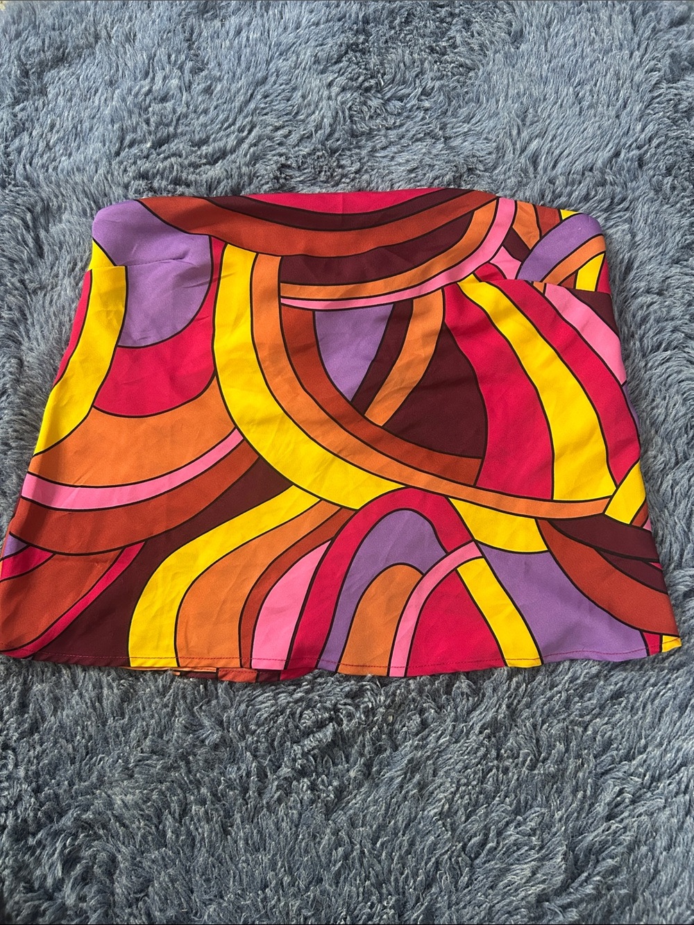 Vibrant Multicolor Printed flowy tub top – Bold Retro Waves